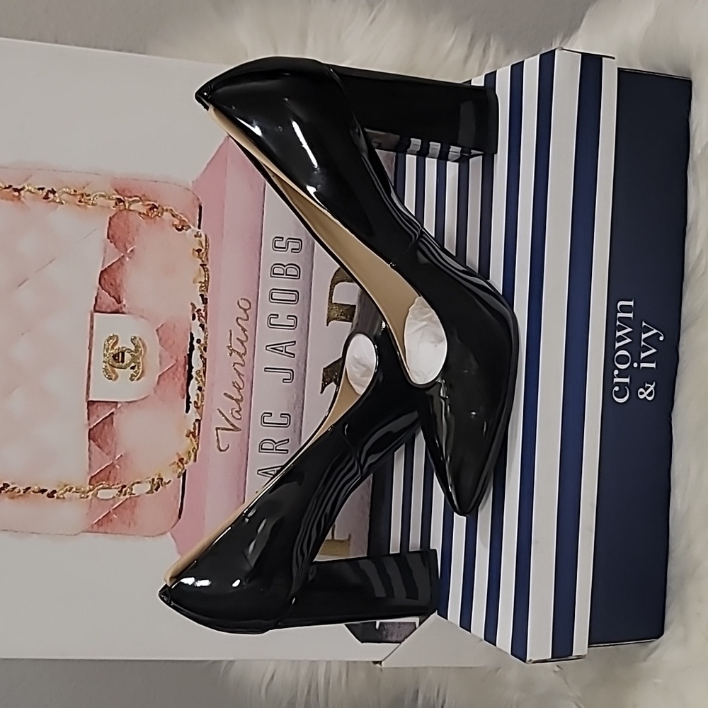 🖤 NIB Crown & Ivy Glossy Black Patent Leather Heels🖤